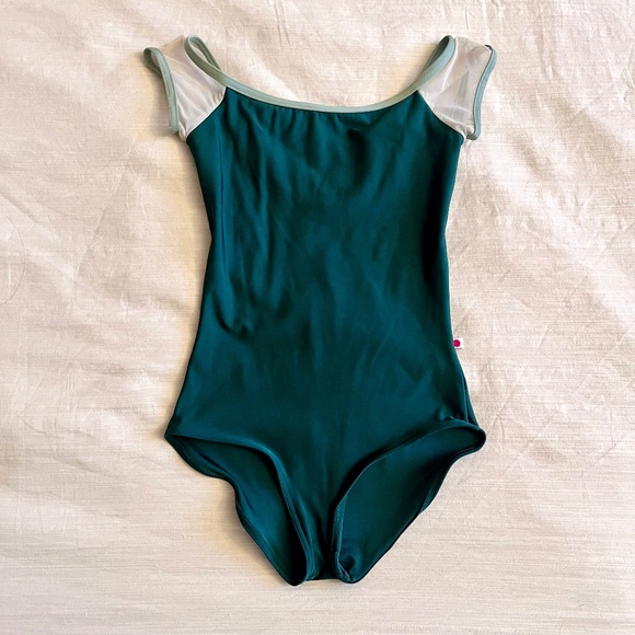Yumiko Wendy leotard green with mesh sleeves Xsmall - Picture 6 of 6